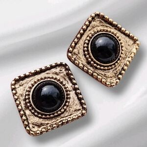 Vintage GJD Ginnie Johansen Signed Etruscan Style Black Cabochon Clip Earrings
